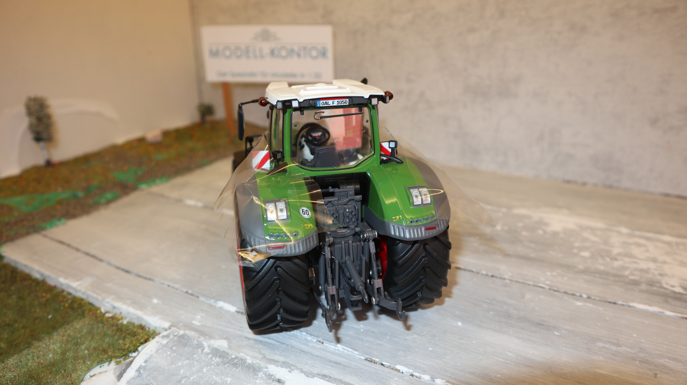 Wiking X991015081000 in 1:32,  Fendt 1050 German Meisterwerk GRÜN, NEU in OVP