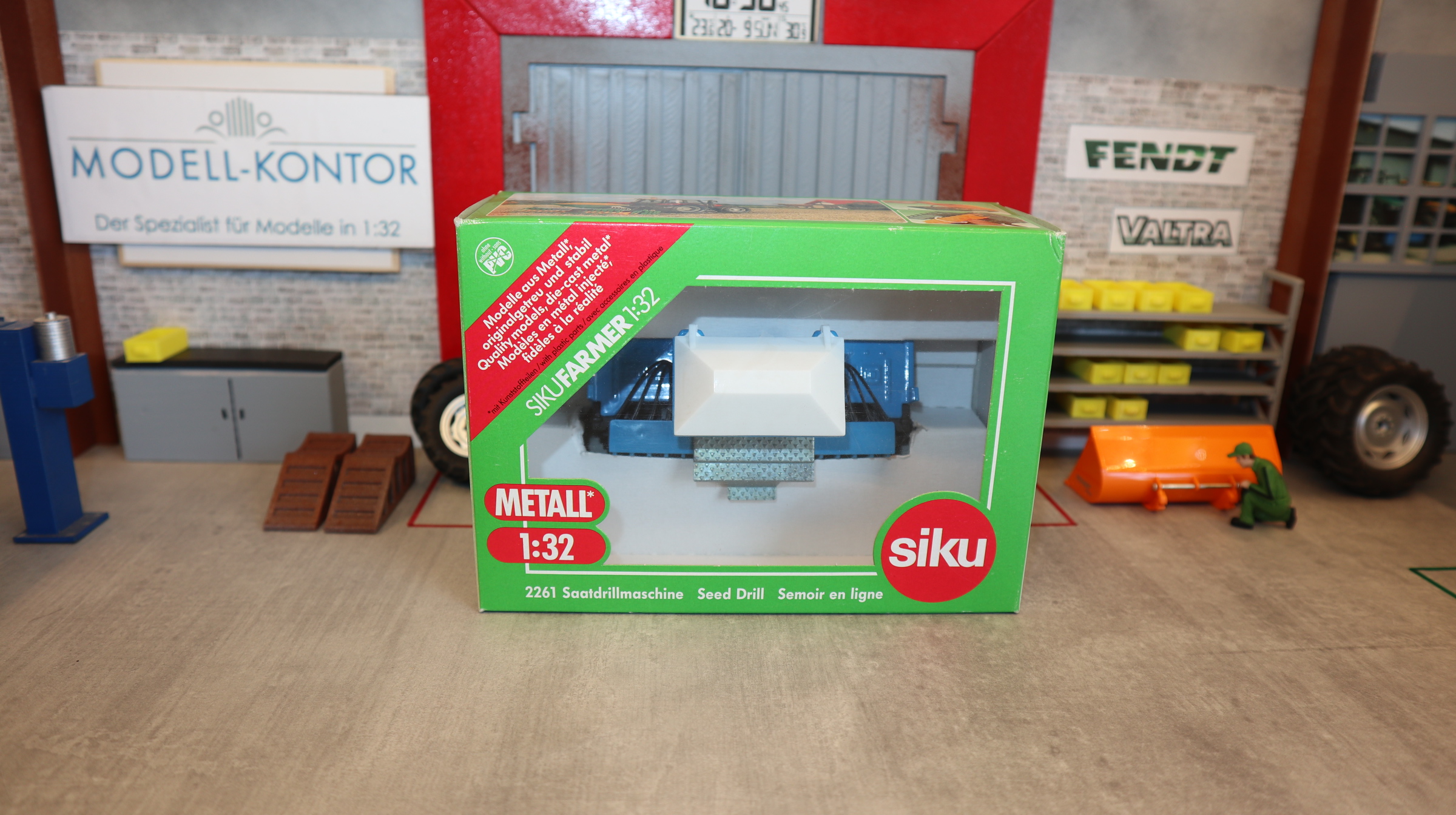 Siku 2261 in 1:32,  Saatdrillmaschine blau-weiß, NEU in OVP