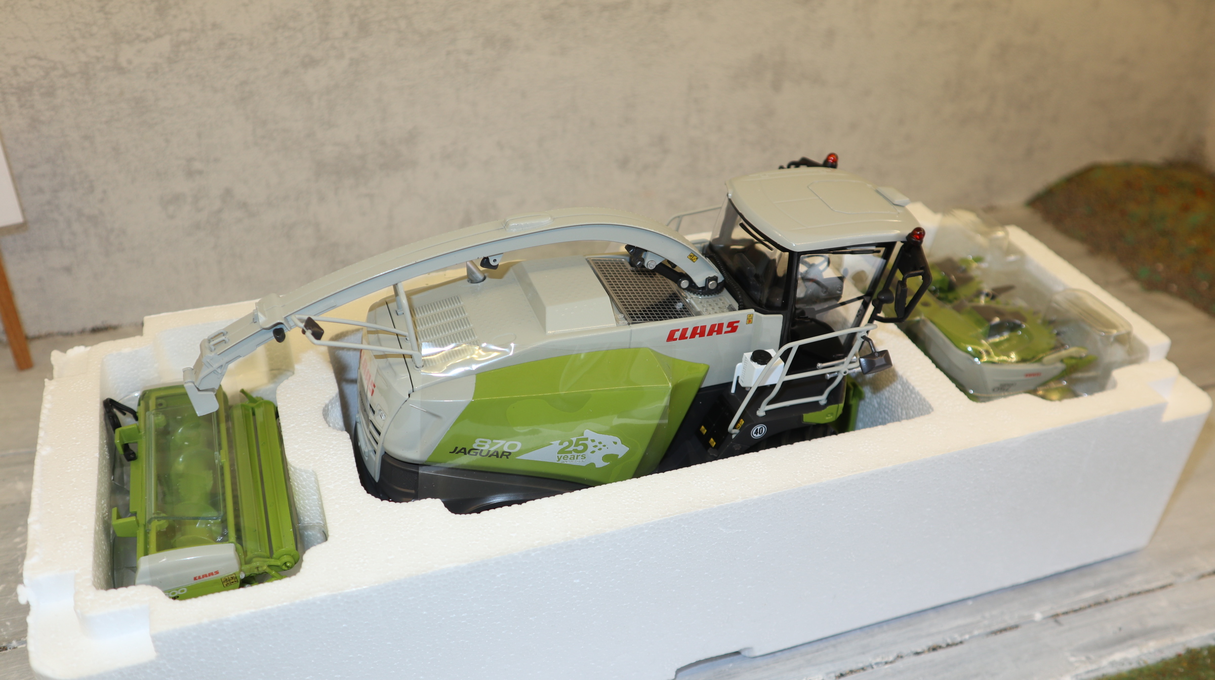 Wiking 01706680 in 1:32, Claas Jaguar 870 "25 Years Jaguar", NEU in OVP