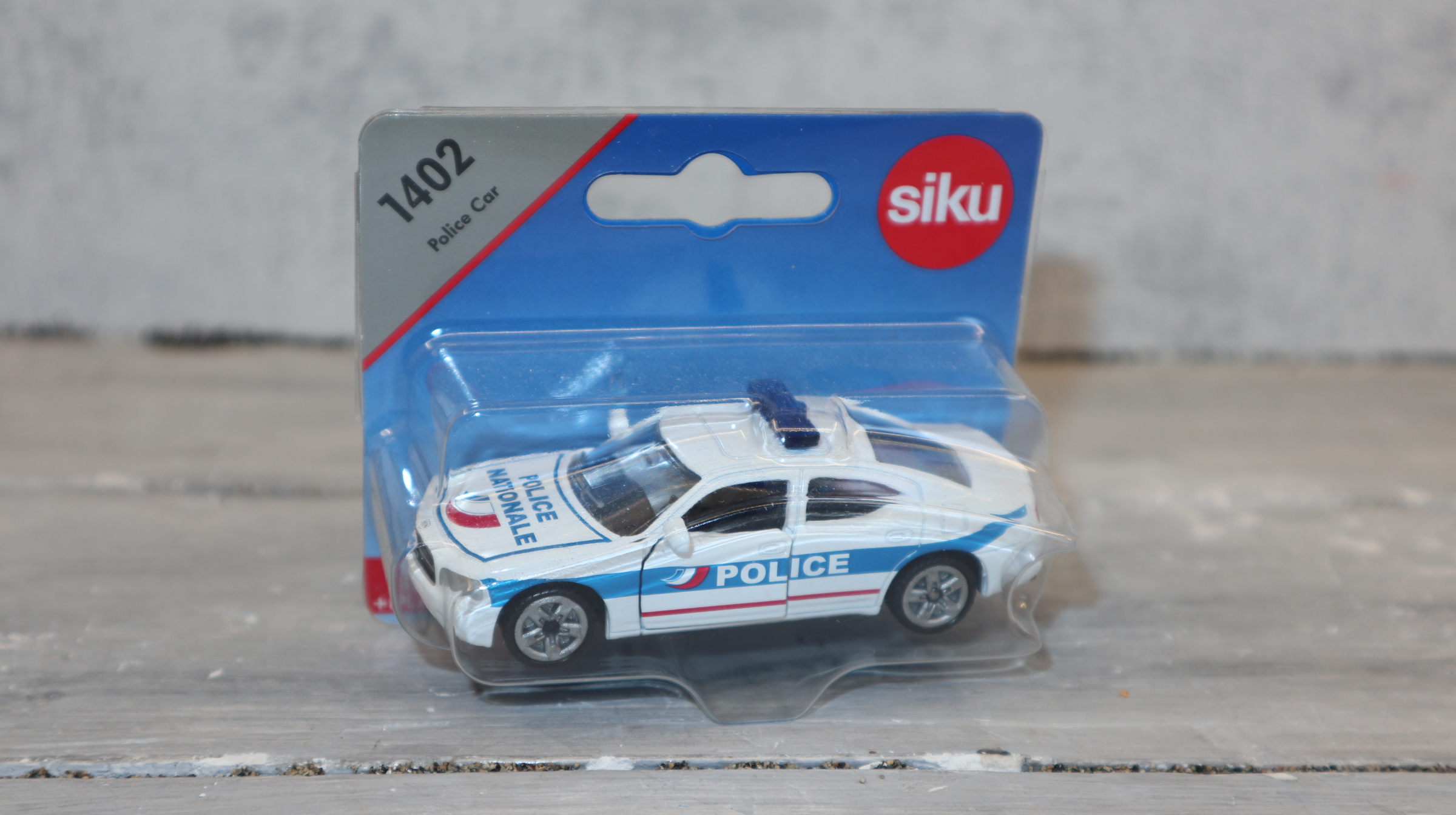 Siku 1402 in 1:55 DODGE Charger Polizei Frankreich, Sondermodell,  NEU in OVP